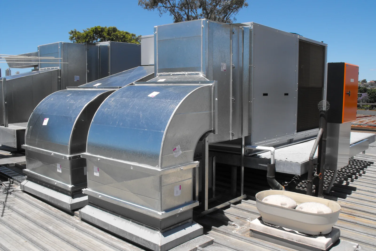 HVAC installation and commissioning